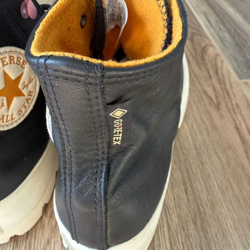 2 Pair! Converse Chuck Taylor All Star Lugged Leather Women White AND Black - Picture 3 of 5